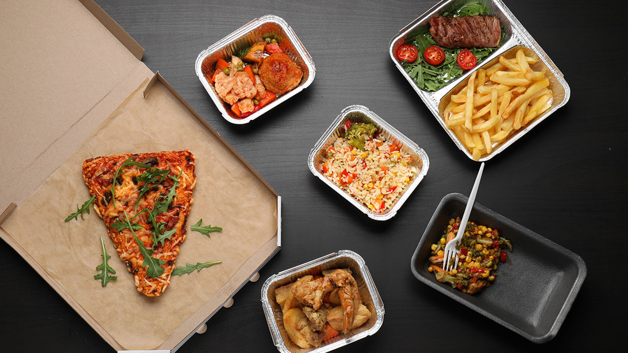 It's a Greenlight on these Greenhills Restaurants with Delivery!